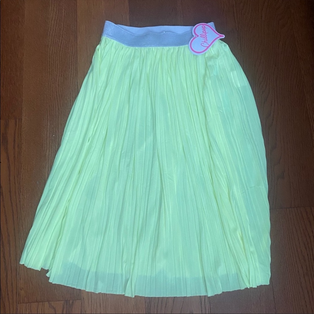 Butter yellow pleated skirt